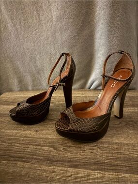 Aldo Dark Brown Croc-Embossed Platform Peep-Toe Heels